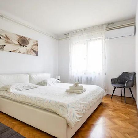 Apartment Tomas,,,Spacious House With Private Parking,Terrace,5G Internet,,,,, Zadar Dış mekan fotoğraf