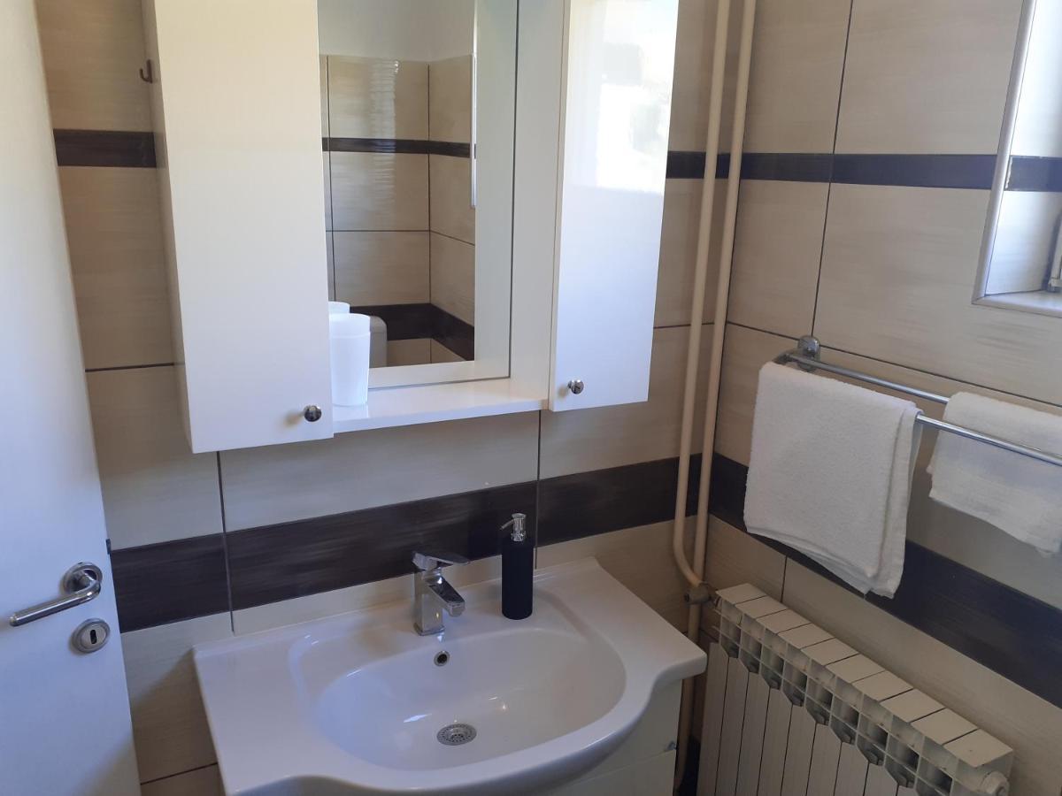 Apartment Tomas,,,Spacious House With Private Parking,Terrace,5G Internet,,,,, Zadar Dış mekan fotoğraf